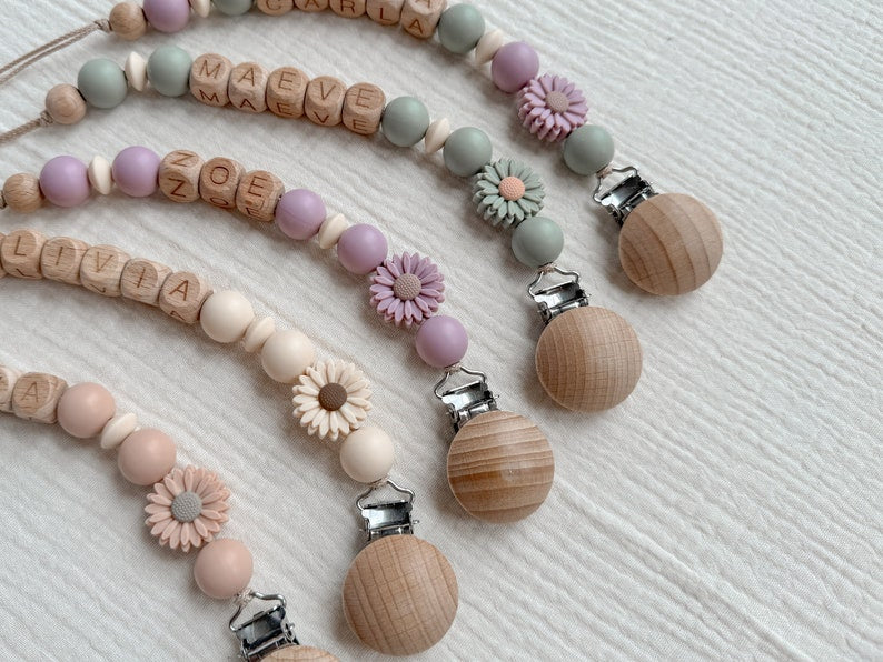 Personalized Pacifier Clip Custom Newborn Soother Holder Daisy Flower Binky Chain Soft Dummy Clip With Name Gift For Newborn